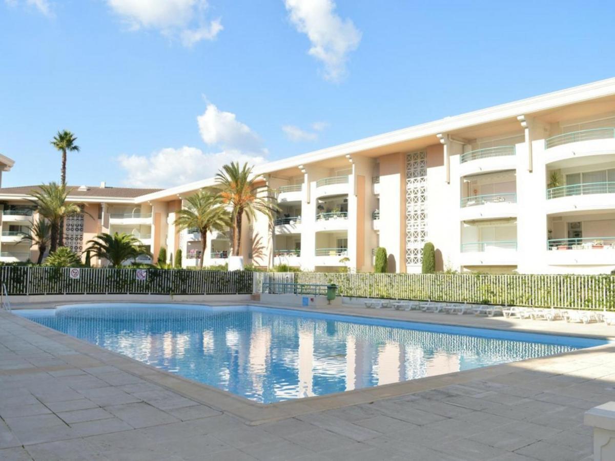 Frejus: Appt 2P, 5 Pers, Piscine, Plage A 150M, Parking, Animaux Ok - Fr-1-226A-357 外观 照片
