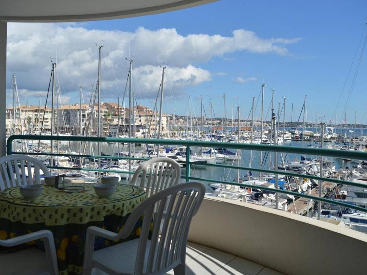 Frejus: Appt 2P, 5 Pers, Piscine, Plage A 150M, Parking, Animaux Ok - Fr-1-226A-357 外观 照片