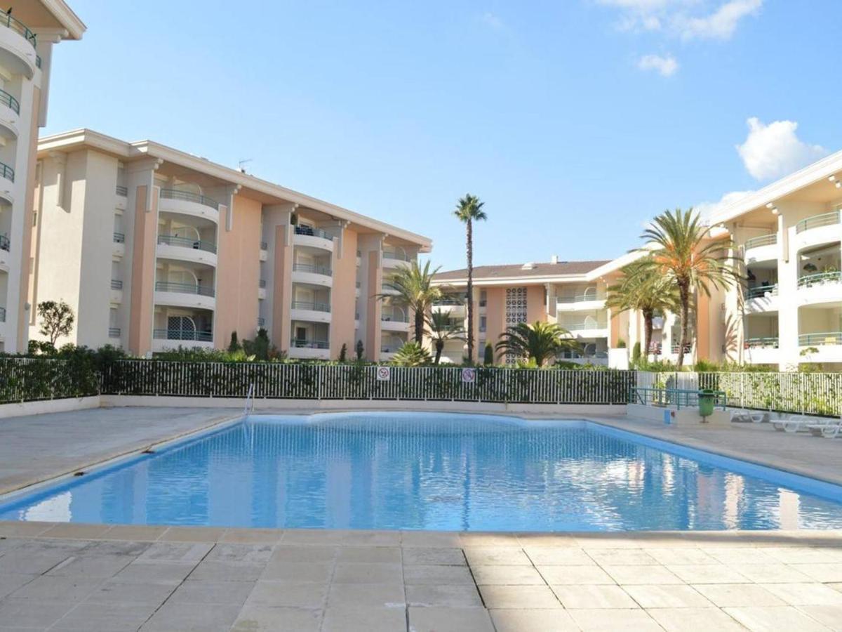 Frejus: Appt 2P, 5 Pers, Piscine, Plage A 150M, Parking, Animaux Ok - Fr-1-226A-357 外观 照片